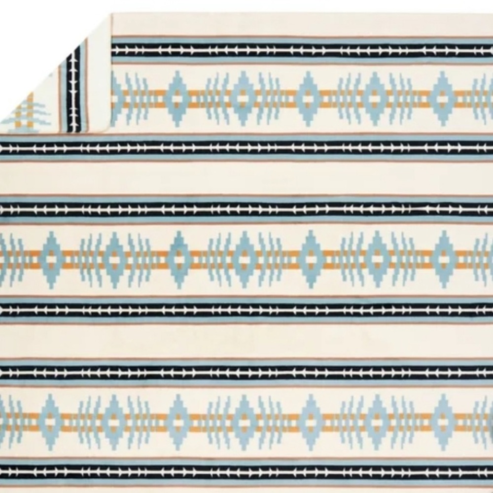 💖🌸Pendleton Plush Blanket, Trail Ridge - Picture 4 of 4